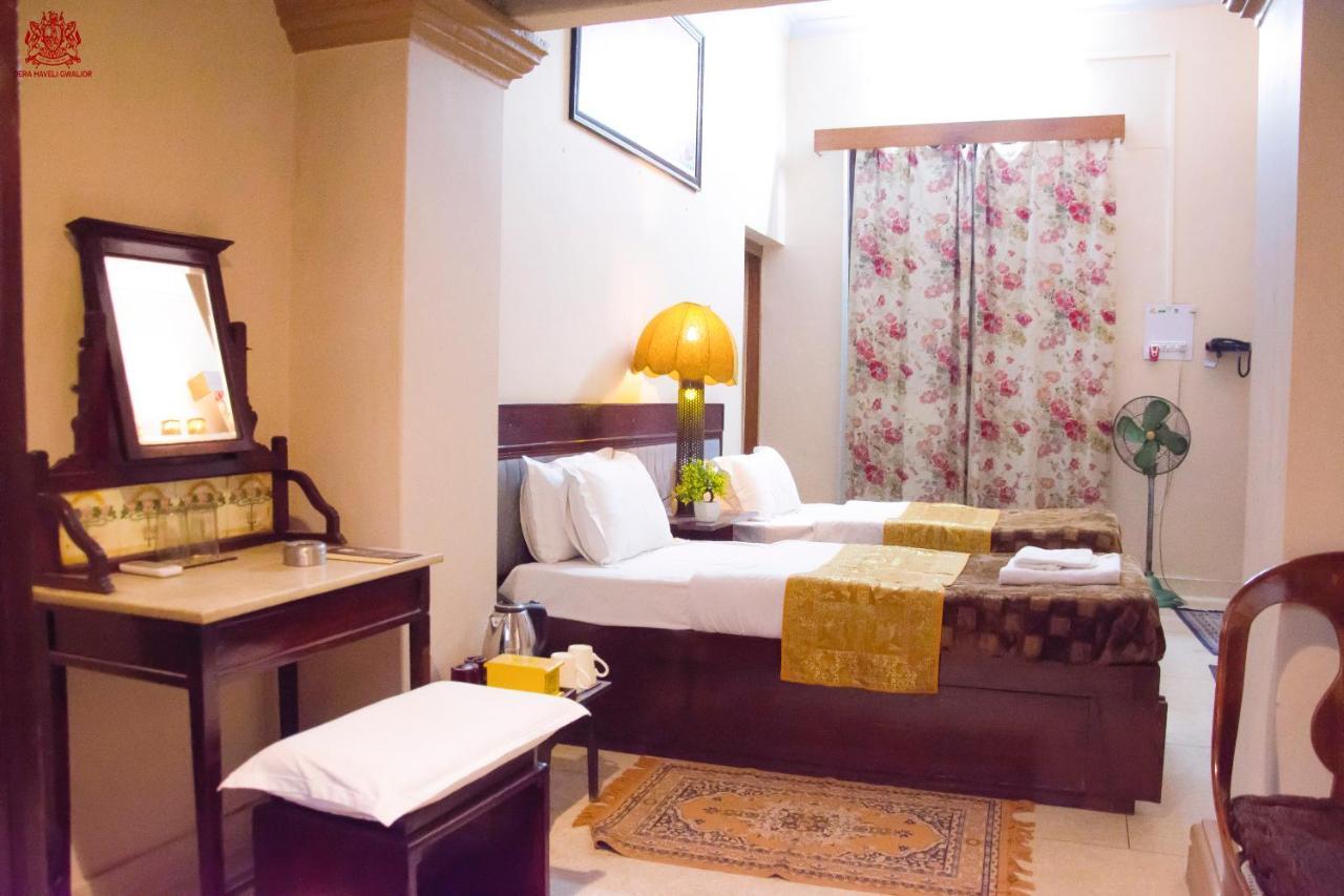 Dera Haveli- Heritage Homestay กวาลิออร์ ภายนอก รูปภาพ