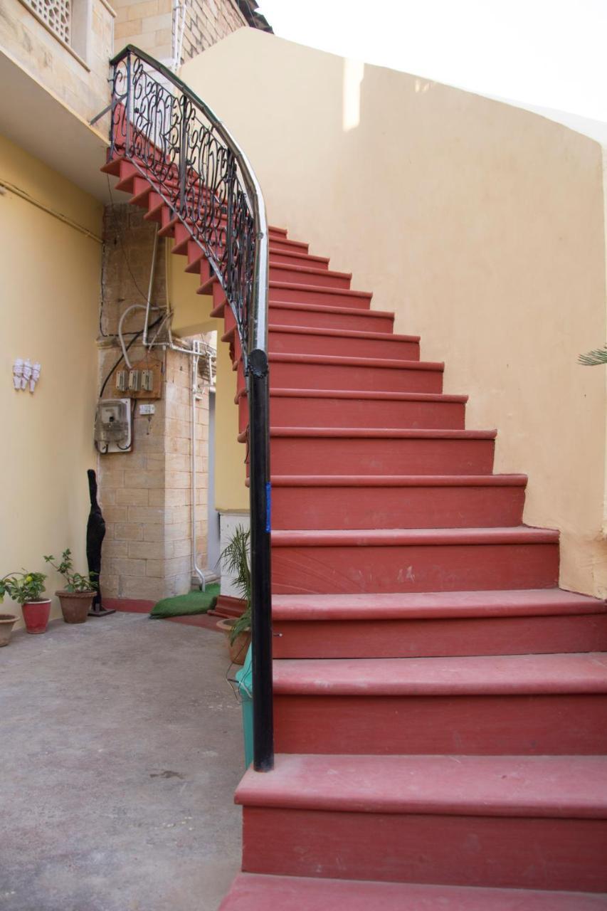 Dera Haveli- Heritage Homestay กวาลิออร์ ภายนอก รูปภาพ